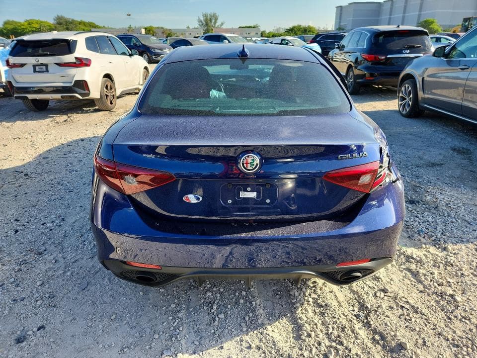 2019 ALFA ROMEO GIULIA 6