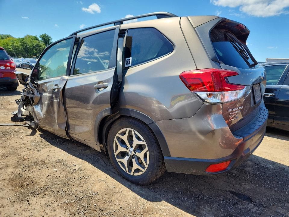 2020 SUBARU FORESTER PREMIUM 2
