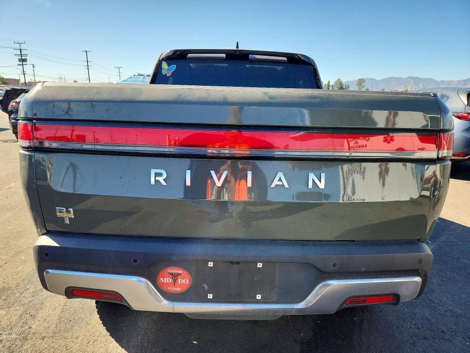 2022 RIVIAN R1T LAUNCH EDITION 6