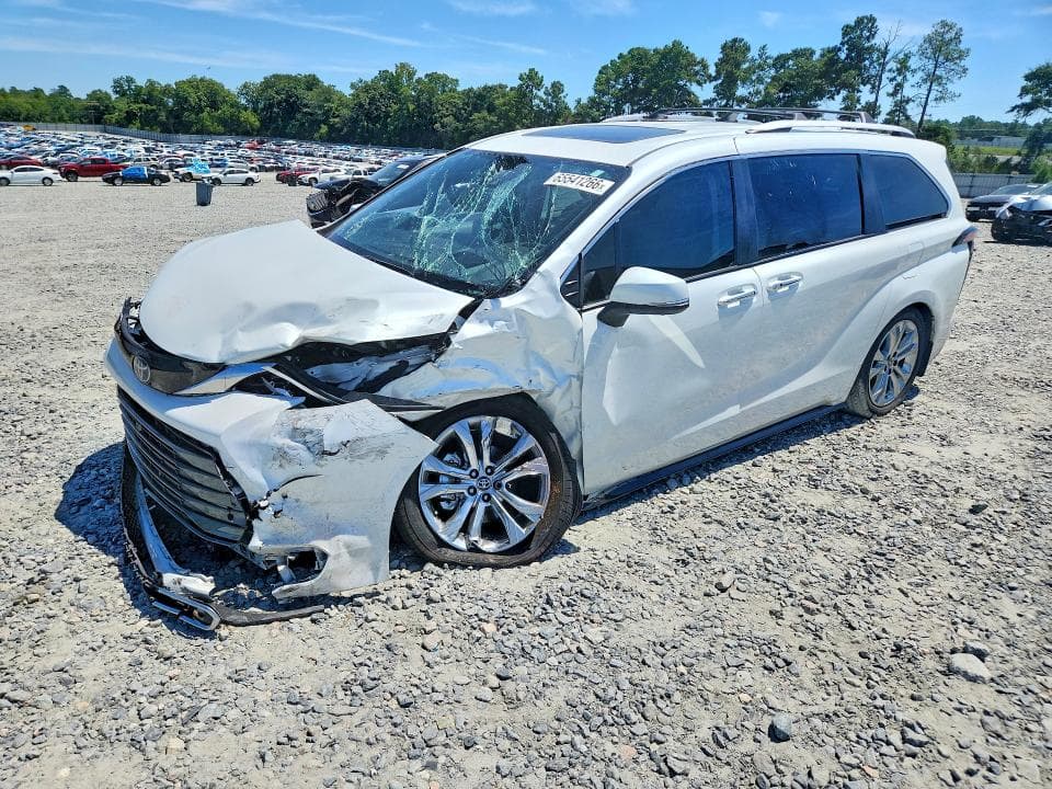 2023 TOYOTA SIENNA PLATINUM 7-PASSENGER - 1