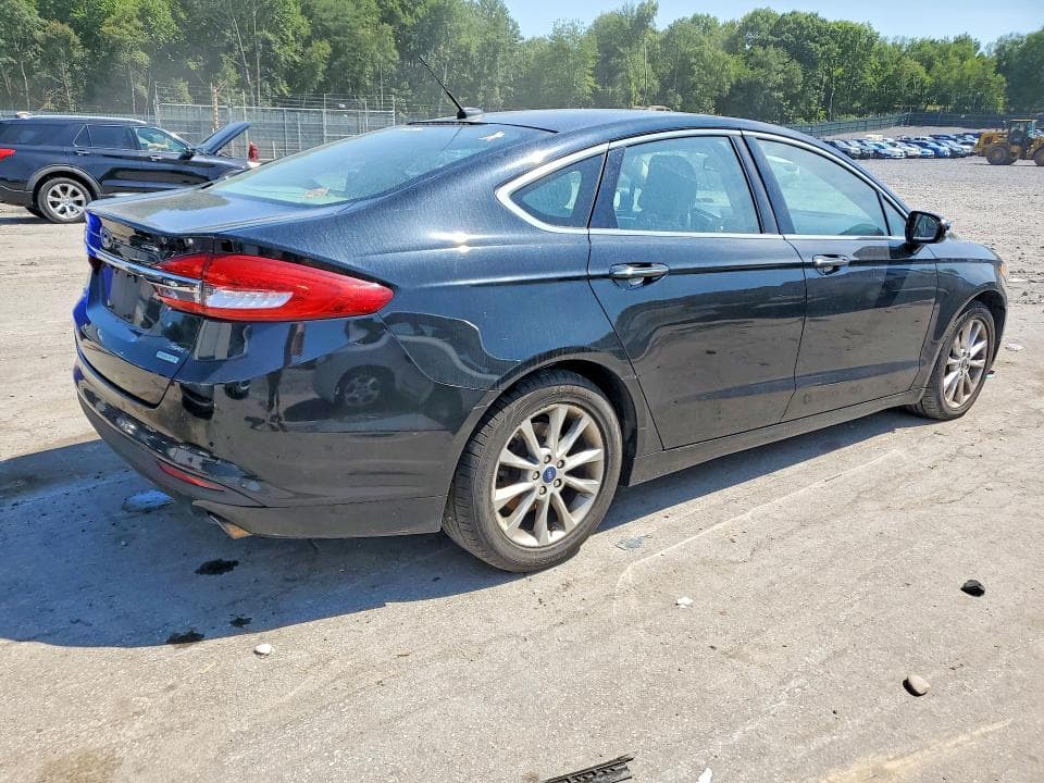 2017 FORD FUSION SE 3