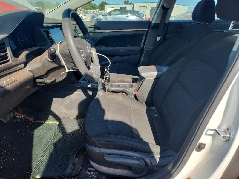 2020 HYUNDAI ELANTRA SEL 7