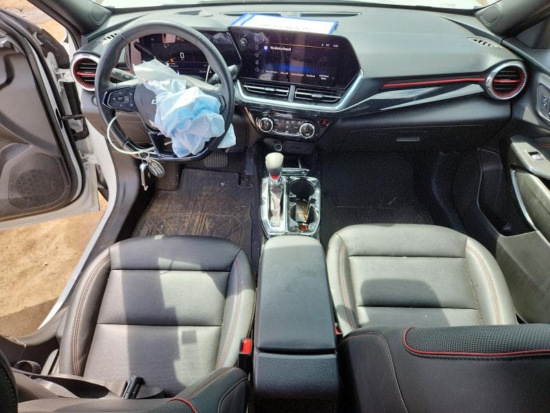 2024 CHEVROLET TRAX 2RS 8