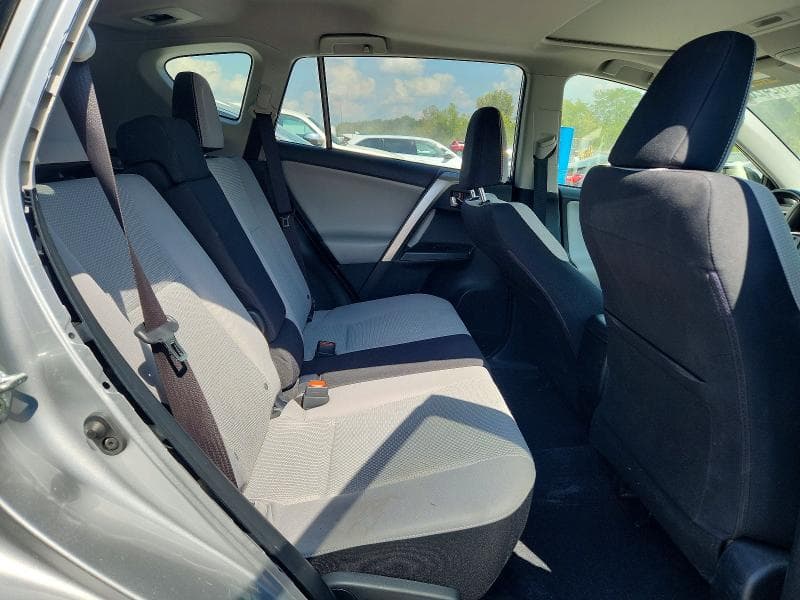 2018 TOYOTA RAV4 XLE 11
