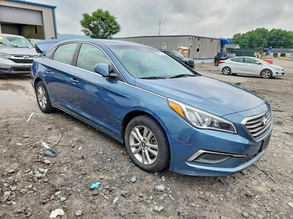 2017 HYUNDAI SONATA SE 4