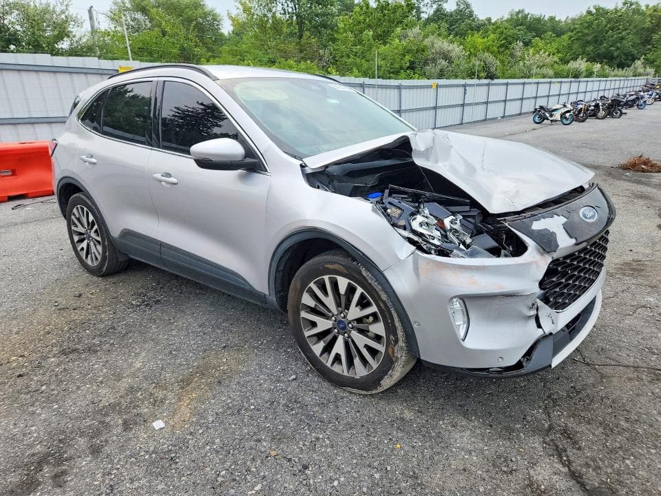 2020 FORD ESCAPE TITANIUM 4