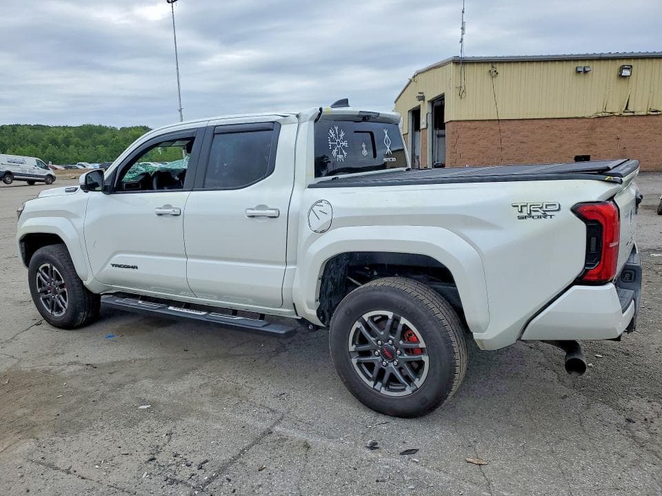 2025 TOYOTA TACOMA TRD SPORT HV 2