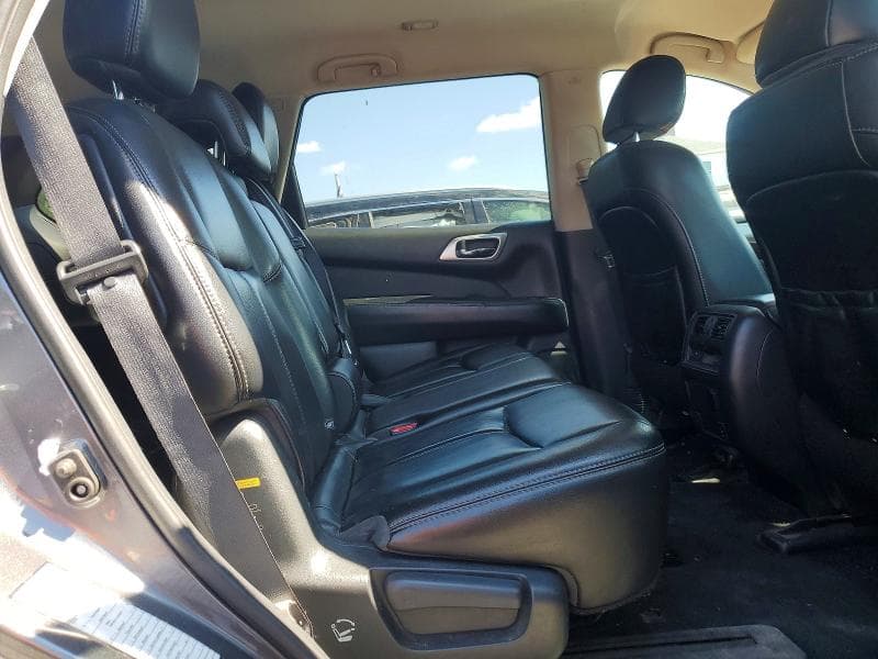 2017 NISSAN PATHFINDER SL 11