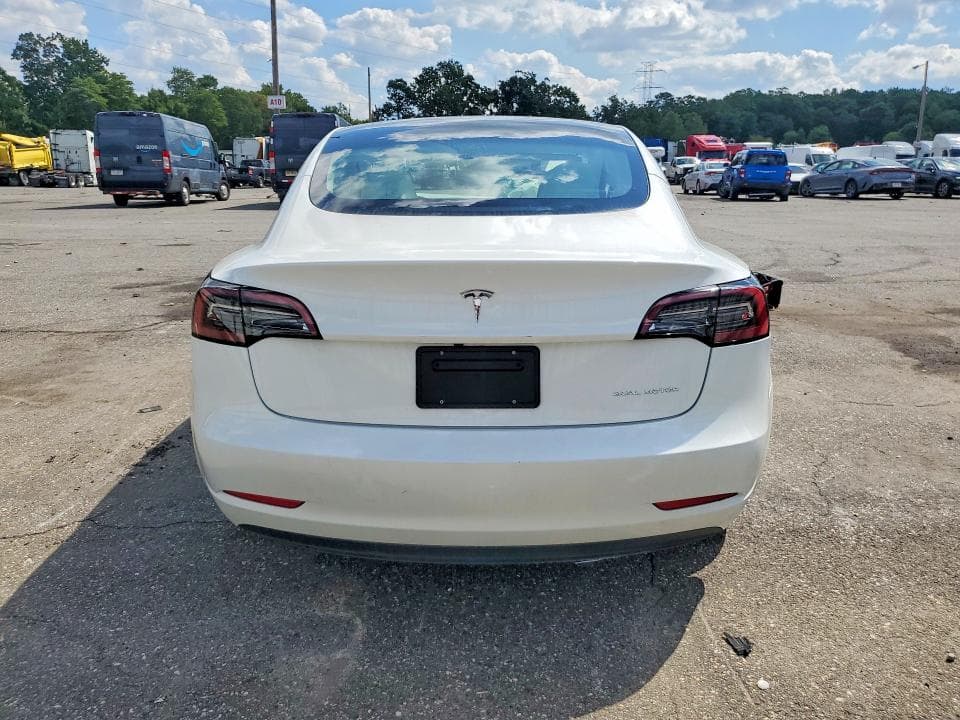 2023 TESLA MODEL 3 6
