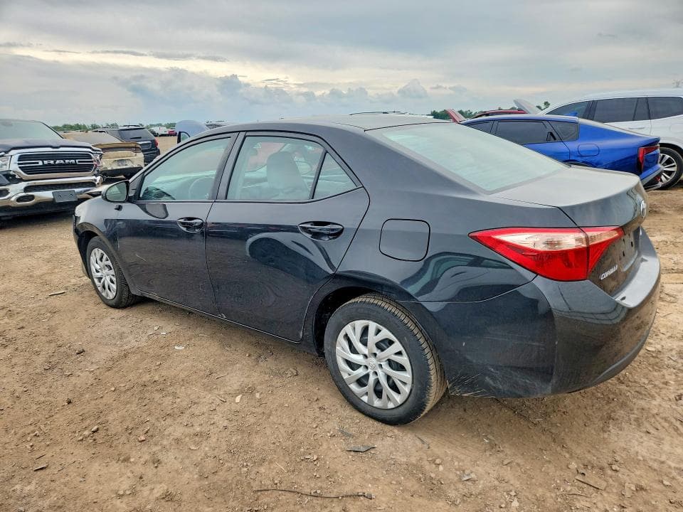 2018 TOYOTA COROLLA LE 2