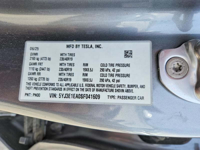 2025 TESLA MODEL 3 12