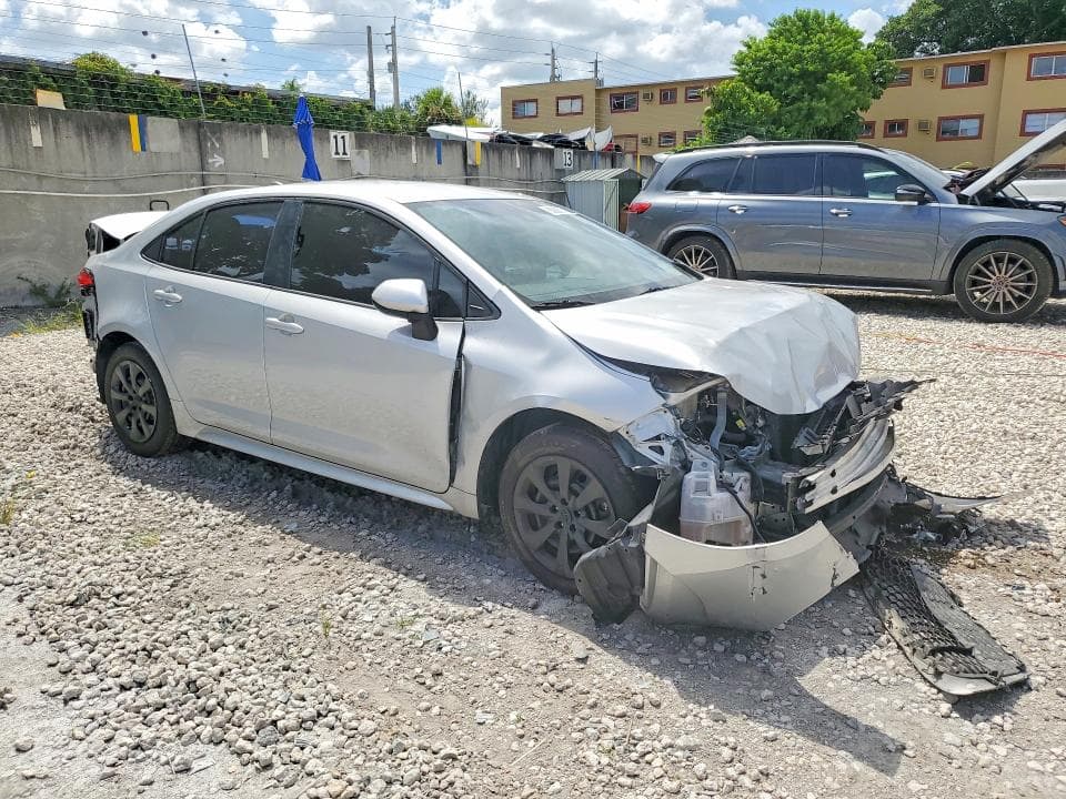 2021 TOYOTA COROLLA LE 4