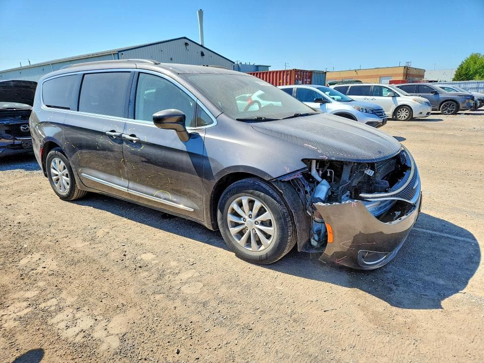 2017 CHRYSLER PACIFICA TOURING L 4