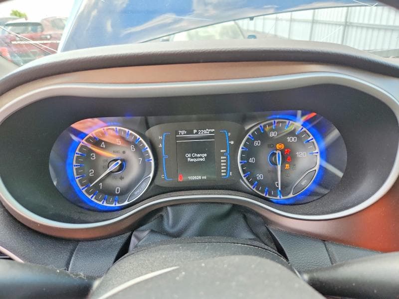 2017 CHRYSLER PACIFICA TOURING 9