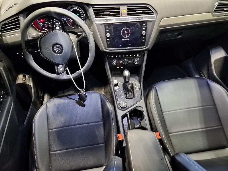 2021 VOLKSWAGEN TIGUAN SE 8