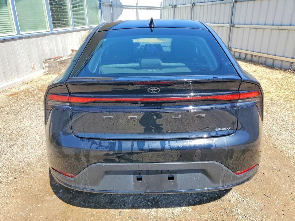2024 TOYOTA PRIUS LE 6