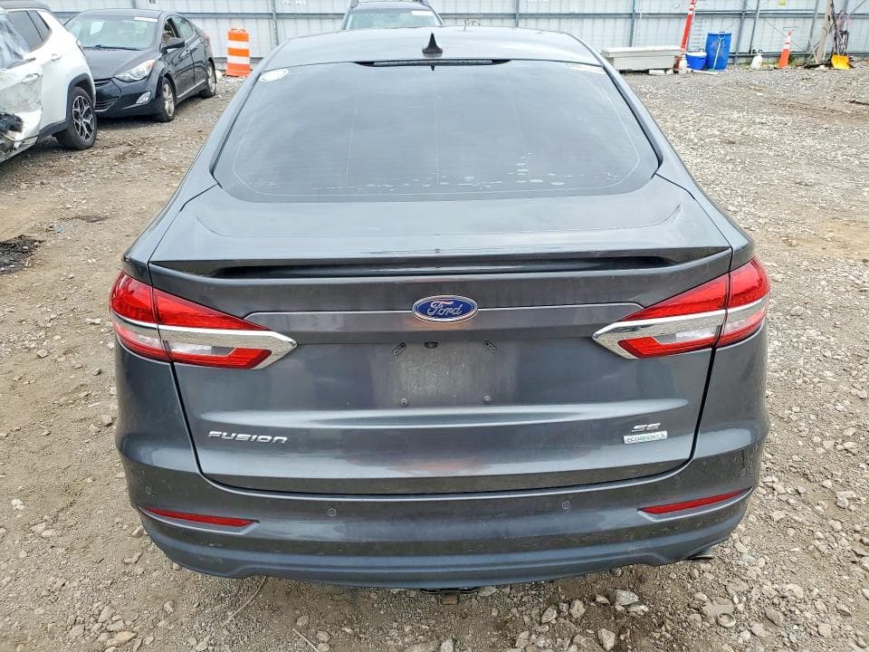 2019 FORD FUSION SE 6