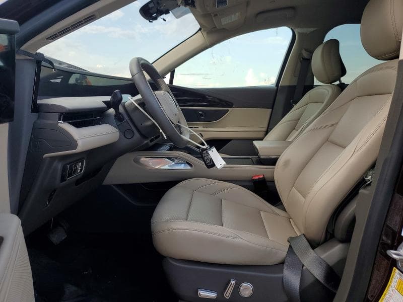 2025 LINCOLN NAUTILUS PREMIERE 7