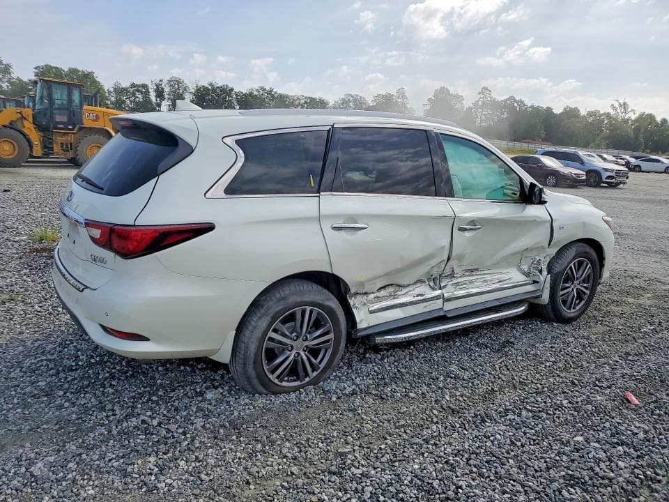 2017 INFINITI QX60 BASE 3