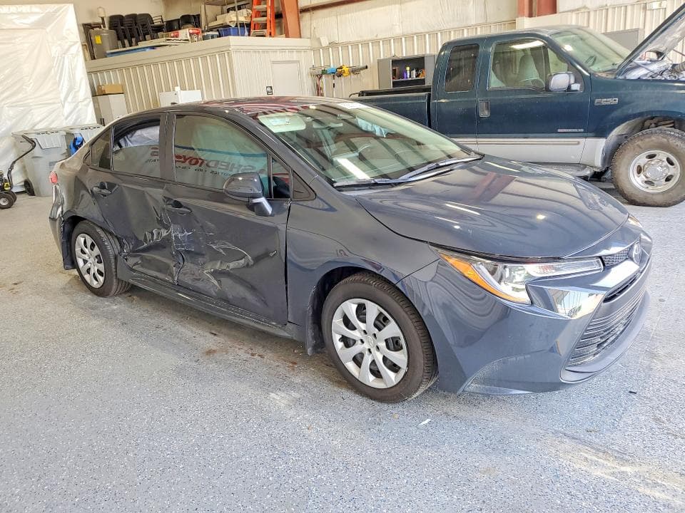2025 TOYOTA COROLLA LE 4