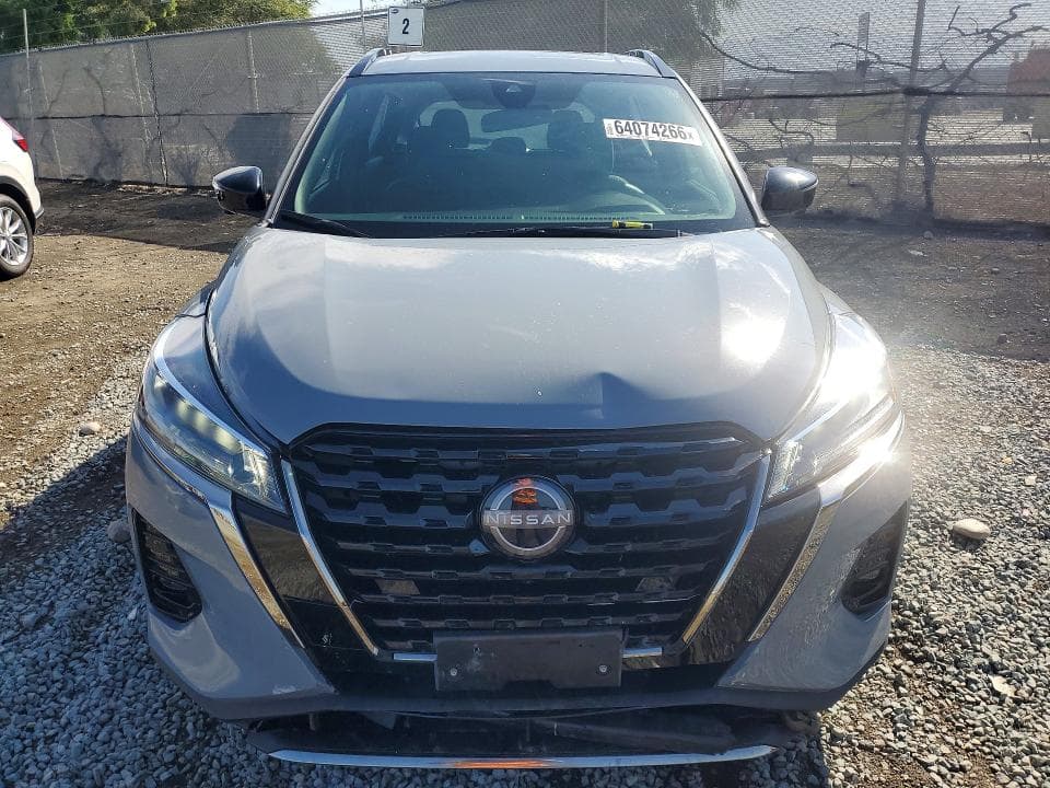 2024 NISSAN KICKS SR 5