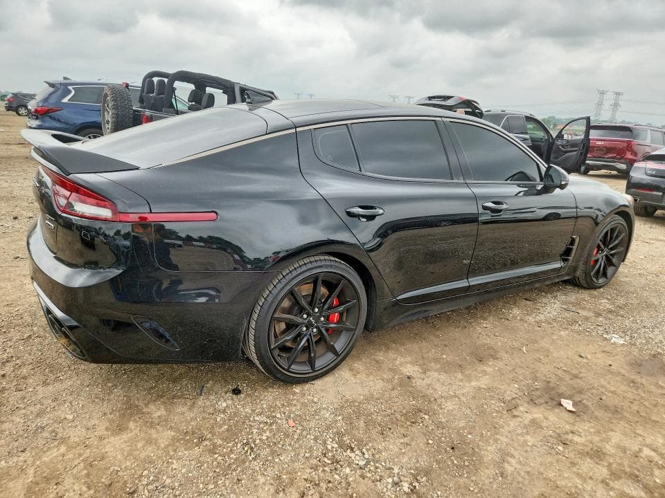 2022 KIA STINGER GT2 3