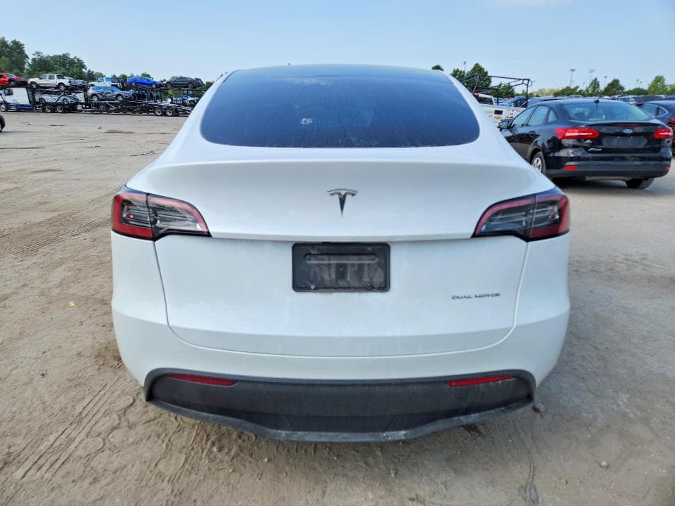 2023 TESLA MODEL Y 6