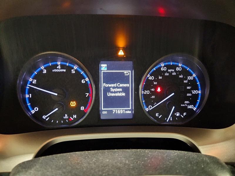 2018 TOYOTA RAV4 LE 9