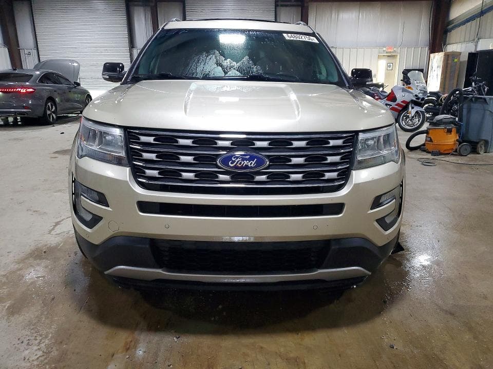 2017 FORD EXPLORER XLT 5
