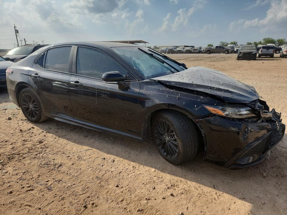 2022 TOYOTA CAMRY SE NIGHTSHADE 4