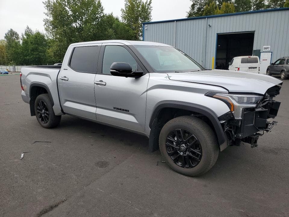 2025 TOYOTA TUNDRA LIMITED 4