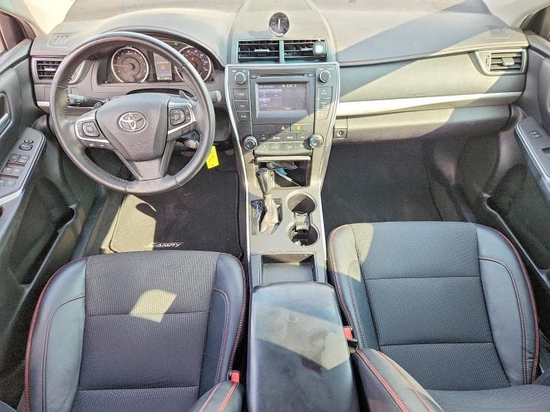 2017 TOYOTA CAMRY SE 8