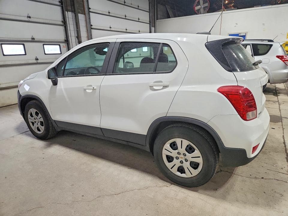 2017 CHEVROLET TRAX LS 2