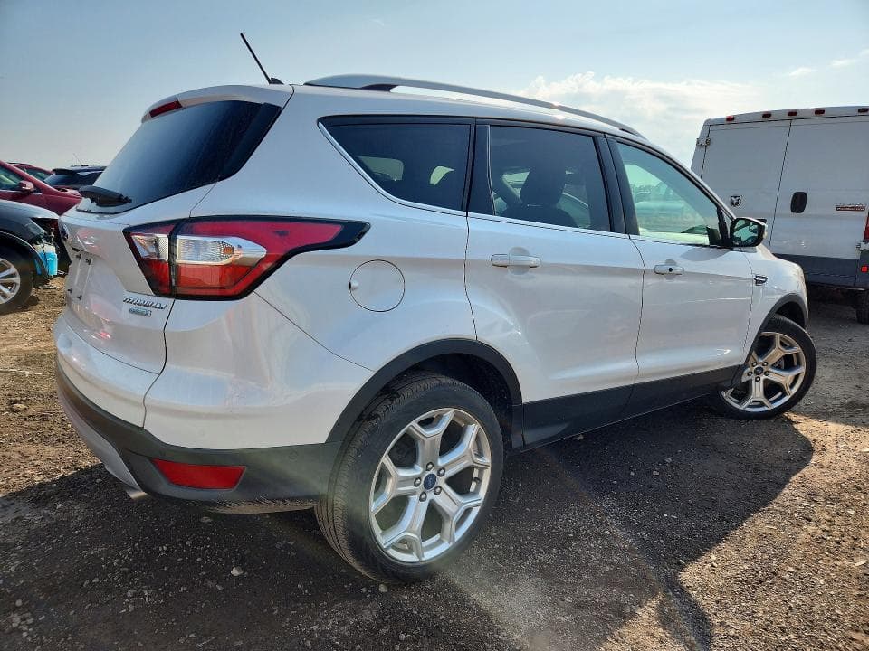 2018 FORD ESCAPE TITANIUM 3