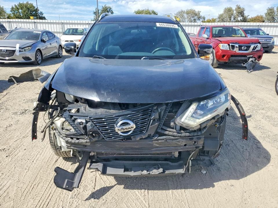 2017 NISSAN ROGUE SV 5