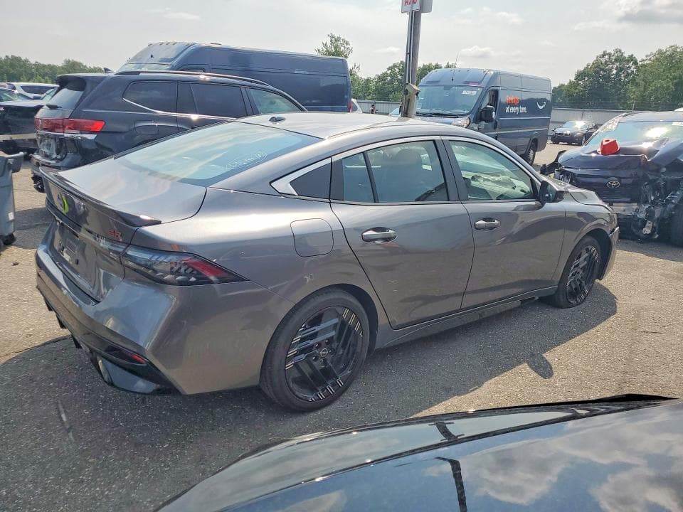 2026 NISSAN SENTRA SR 3