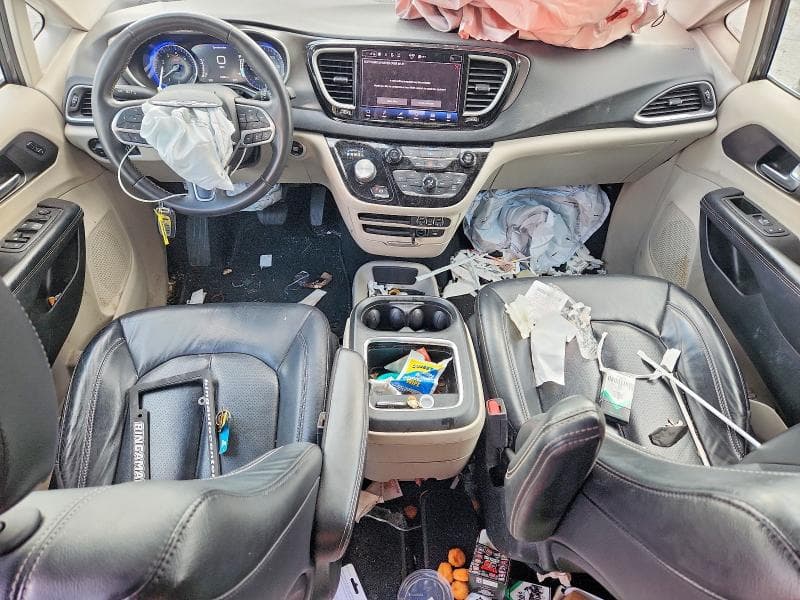 2022 CHRYSLER PACIFICA TOURING L 8