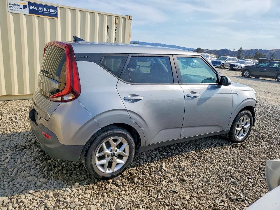 2022 KIA SOUL LX 3