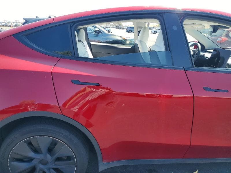 2024 TESLA MODEL Y 11