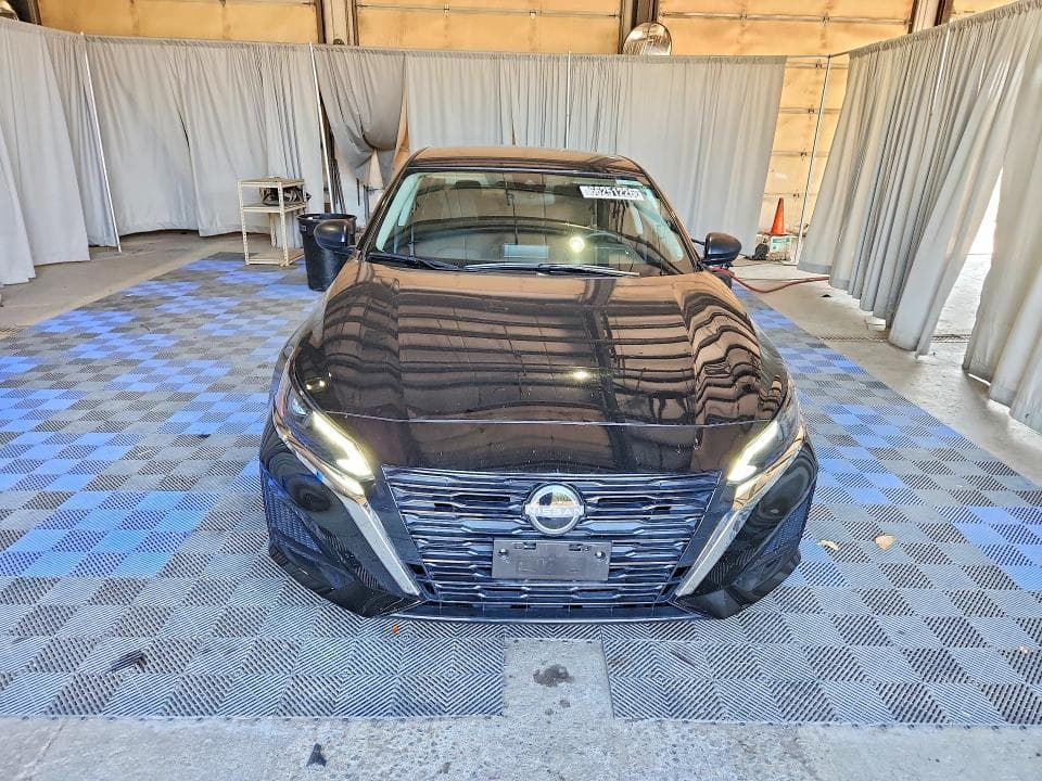 2025 NISSAN ALTIMA SV 5