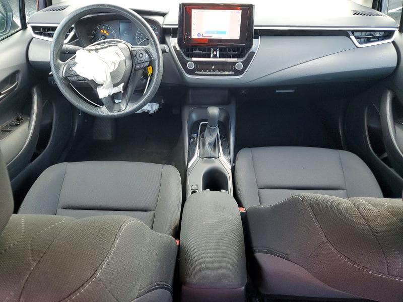 2025 TOYOTA COROLLA LE 8