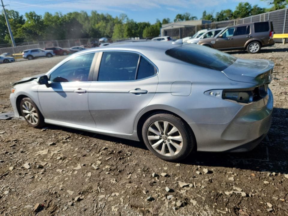 2020 TOYOTA CAMRY LE 2