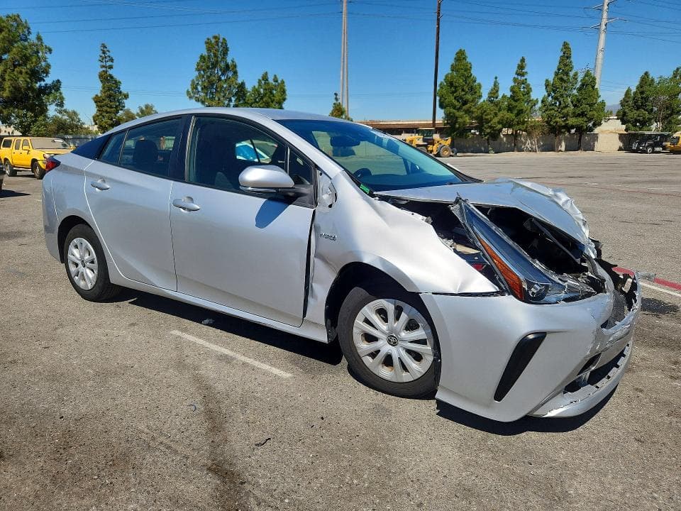 2019 TOYOTA PRIUS L ECO 4