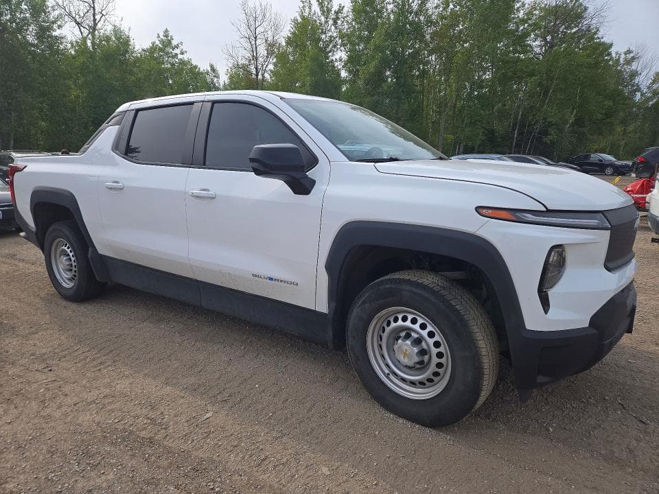 2025 CHEVROLET SILVERADO 4