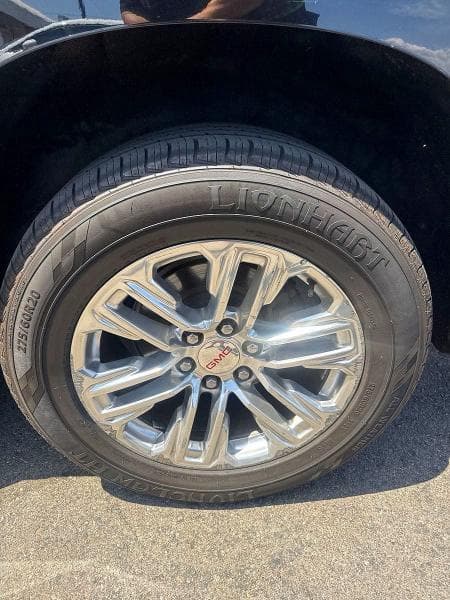 2021 GMC YUKON XL K1500 SLT 11