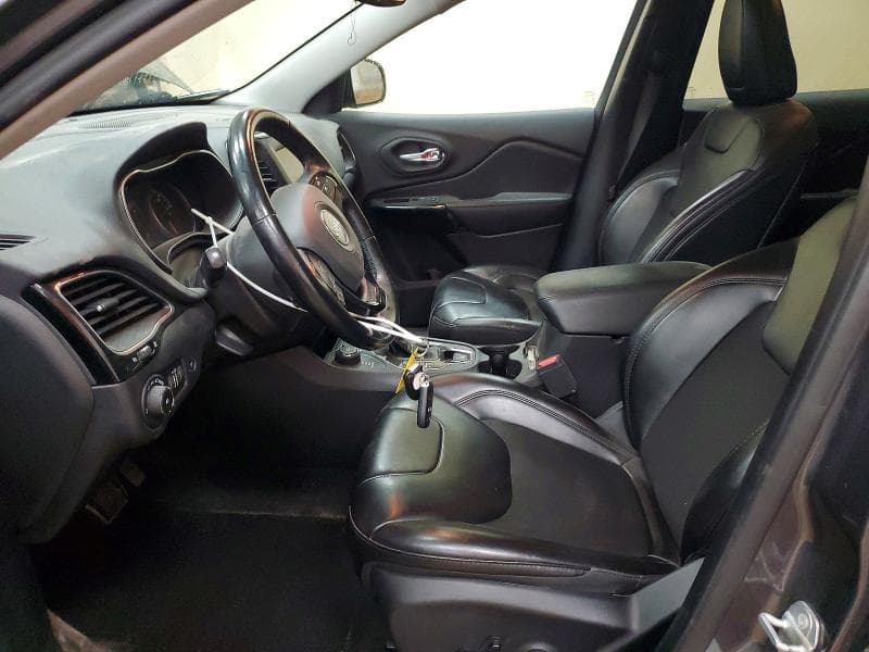 2020 JEEP CHEROKEE LATITUDE PLUS 7