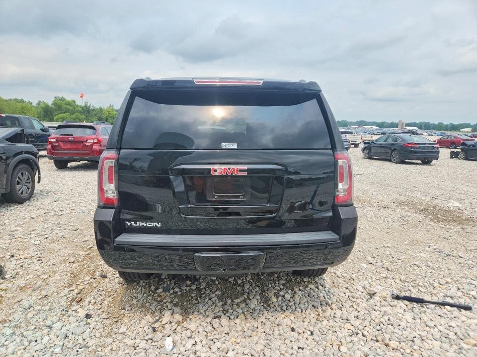 2018 GMC YUKON SLE 6