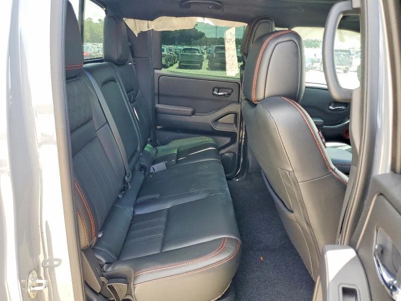 2023 NISSAN FRONTIER PRO-4X 10