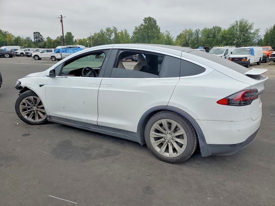 2020 TESLA MODEL X 2