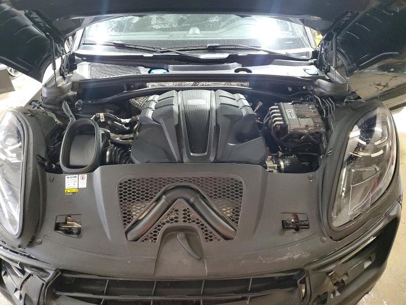 2022 PORSCHE MACAN S 12